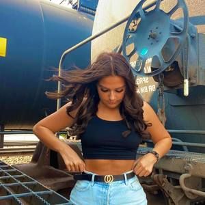 Meet your Posher, Karlee